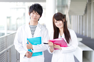 薬学生のみなさんへ