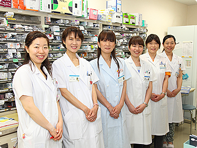 社員もパートも和気あいあい。仕事帰りにみんなで食事に行くことも